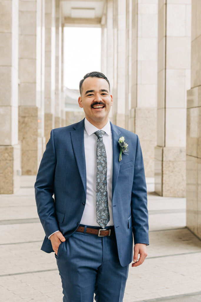 Groom outside Norfolk VA Courthouse