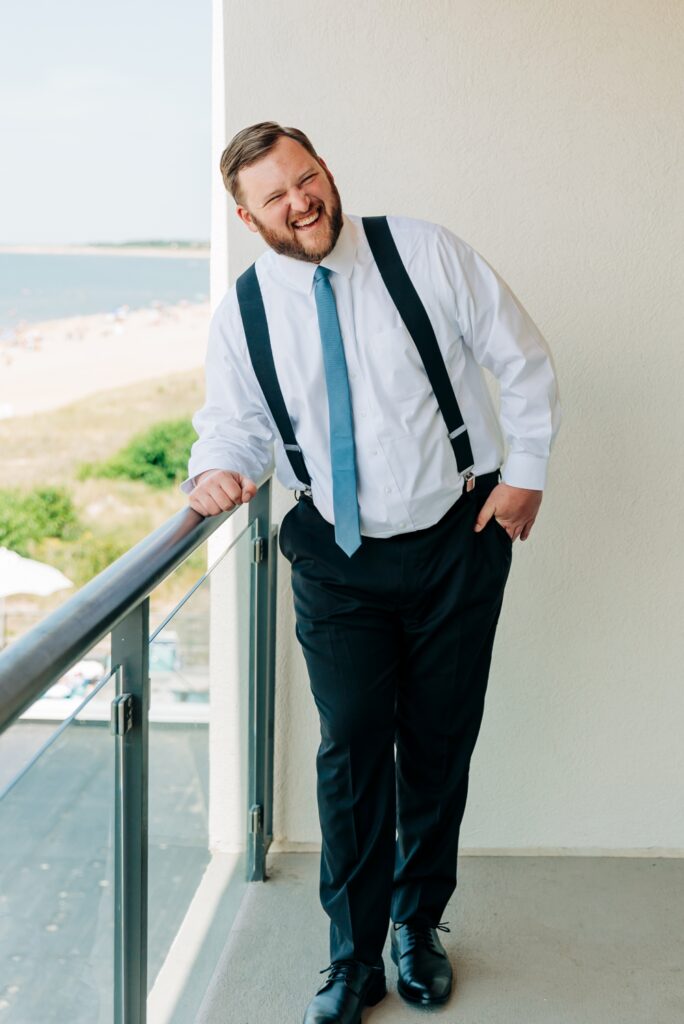 Groom getting ready at Delta Marriott VB