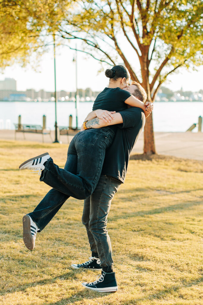 Couple spinning and kissing