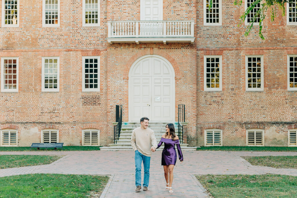 Couple walking and talking at William and Mary