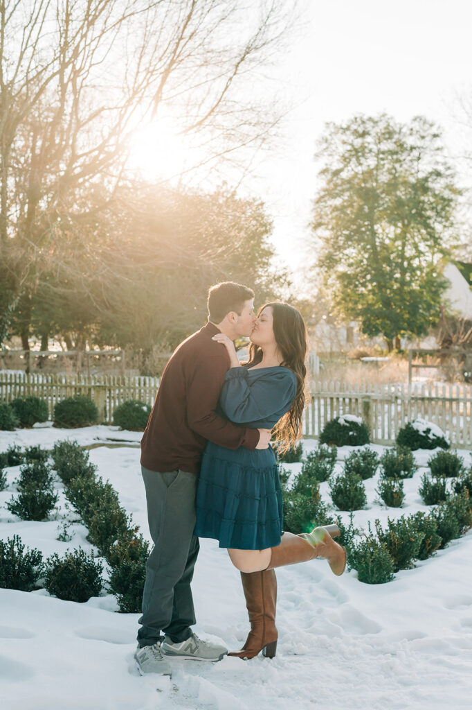 couple kissing in the snow